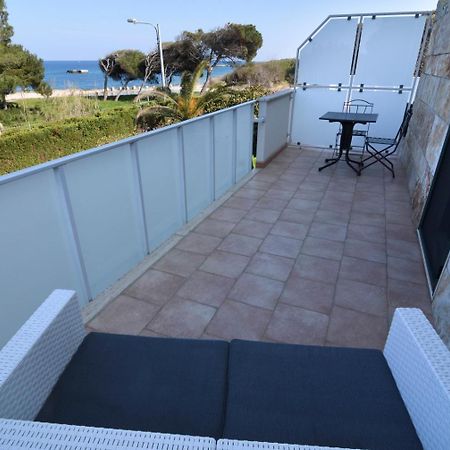B&B Neptunia fronte mare Torre Specchia Ruggeri Exterior foto